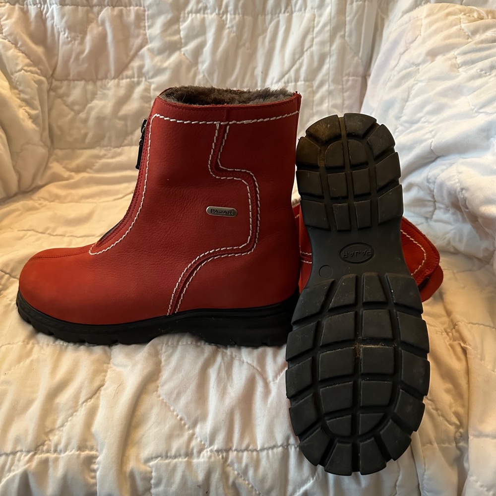 Pajar Shearling Red Suede Boots